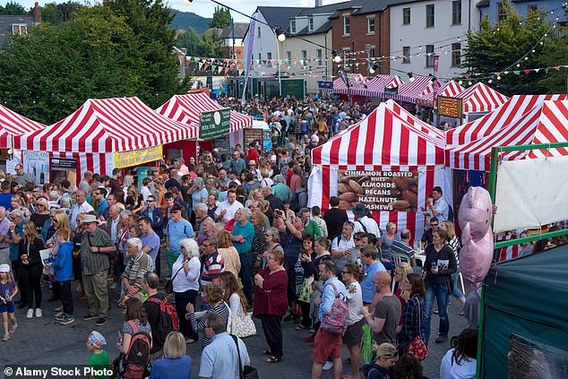 The Angel Hotel (@lovetheangel) on Twitter photo Fantastic to see Abergavenny featuring in this article on the UK's secret foodie hotspots yesterday...
dailymail.co.uk/travel/travel_โฆ
<a href="/LoveYFenni/">Love Abergavenny</a> <a href="/afoodfestival/">Abergavenny Food Festival</a> <a href="/visit_mon/">Visit Monmouthshire</a> <a href="/VisitBeacons/">Visit Brecon Beacons Bannau Brycheiniog</a> @DeanWye <a href="/EatSleepLiveHfd/">Eat Sleep Live Herefordshire</a> <a href="/The_Hardwick/">The Hardwick</a> @OverTheBridgeBB <a href="/TheArtShopWales/">The Art Shop &Chapel</a> <a href="/lovewalnuttree/">lovewalnuttree</a> Fantastic to see Abergavenny featuring in this article on the UK's secret foodie hotspots yesterday...
dailymail.co.uk/travel/travel_โฆ
<a href="/LoveYFenni/">Love Abergavenny</a> <a href="/afoodfestival/">Abergavenny Food Festival</a> <a href="/visit_mon/">Visit Monmouthshire</a> <a href="/VisitBeacons/">Visit Brecon Beacons Bannau Brycheiniog</a> @DeanWye <a href="/EatSleepLiveHfd/">Eat Sleep Live Herefordshire</a> <a href="/The_Hardwick/">The Hardwick</a> @OverTheBridgeBB <a href="/TheArtShopWales/">The Art Shop &Chapel</a> <a href="/lovewalnuttree/">lovewalnuttree</a>