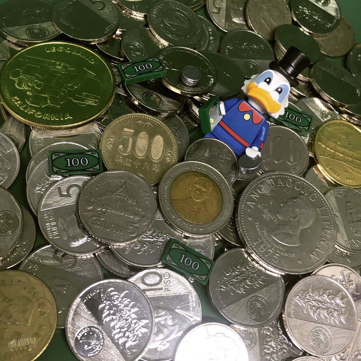 BuNinayBricks's tweet photo. DuckTales woooo-oooo!
—
#BuNinayBricks #LEGO #DuckTales #AFOL #ScroogeMcDuck #pinoylug #brickgeekz #phlug #bricknetwork #disney #toyphotography #legography #uncleScrooge #disneycmf https://t.co/lissNBHFAy