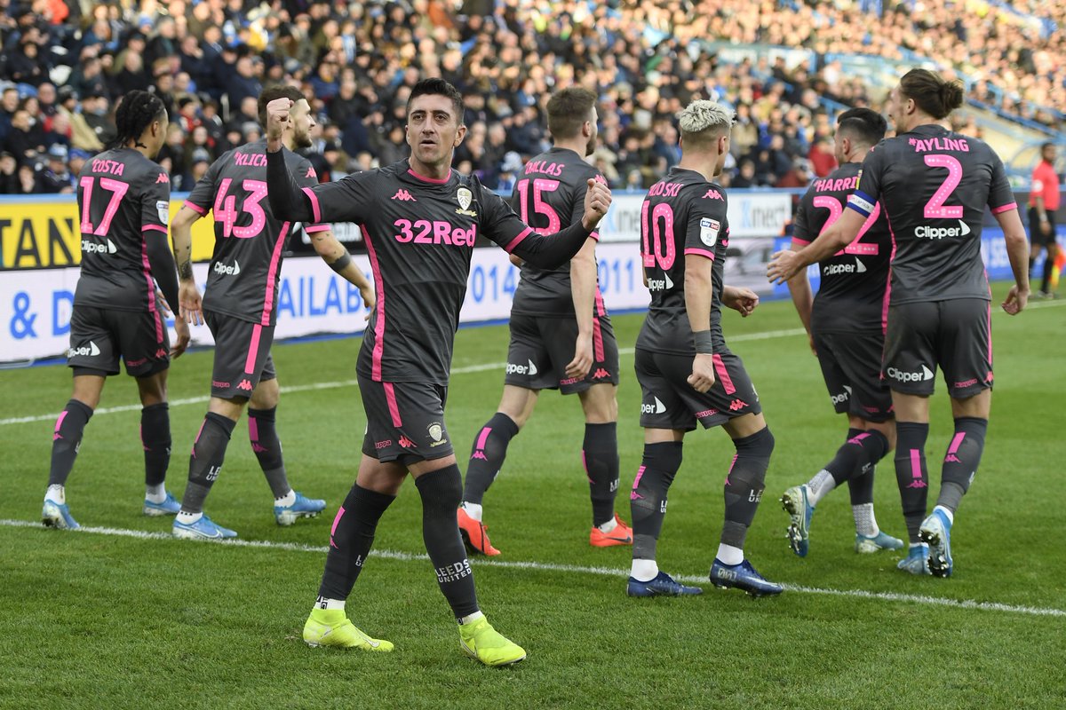 32Red's tweet image. LEEDS UNITED FANS! 🚨

We're giving away a pair of tickets to see Leeds vs Huddersfield on Saturday March 7th 🎟️

For your chance to win, simply RT, follow and comment #32Red – winner will be picked at random!

Best of luck! 🤞

#LUFC

T&amp;amp;Cs➡️ bit.ly/2ULMdB0 🔞