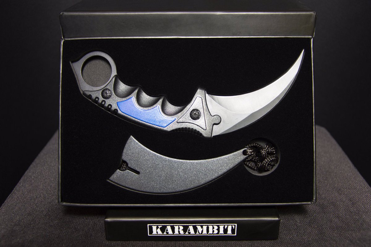 DeluxeKnives's tweet photo. Karambit Black Night. Releasing today on Deluxe Knives 💯 https://t.co/hhlGjoiDJL