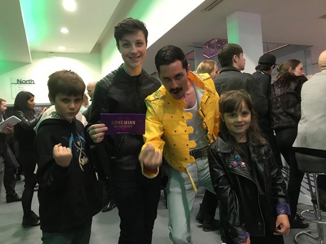 Kidzcoolit's tweet photo. .@AndyDayTV CBeebies Andy and the Band – Bex Talks Music Bands and Playing Live with the Ever Reinventing Andy Day!!! https://t.co/hmS43mOvbQ .@andyoddsock #AndyAndTheBand #WheresTheButton .@CBeebiesHQ .@Carousel_PR .@BBCiPlayer .@QueenWillRock https://t.co/zyrb9iiXXk