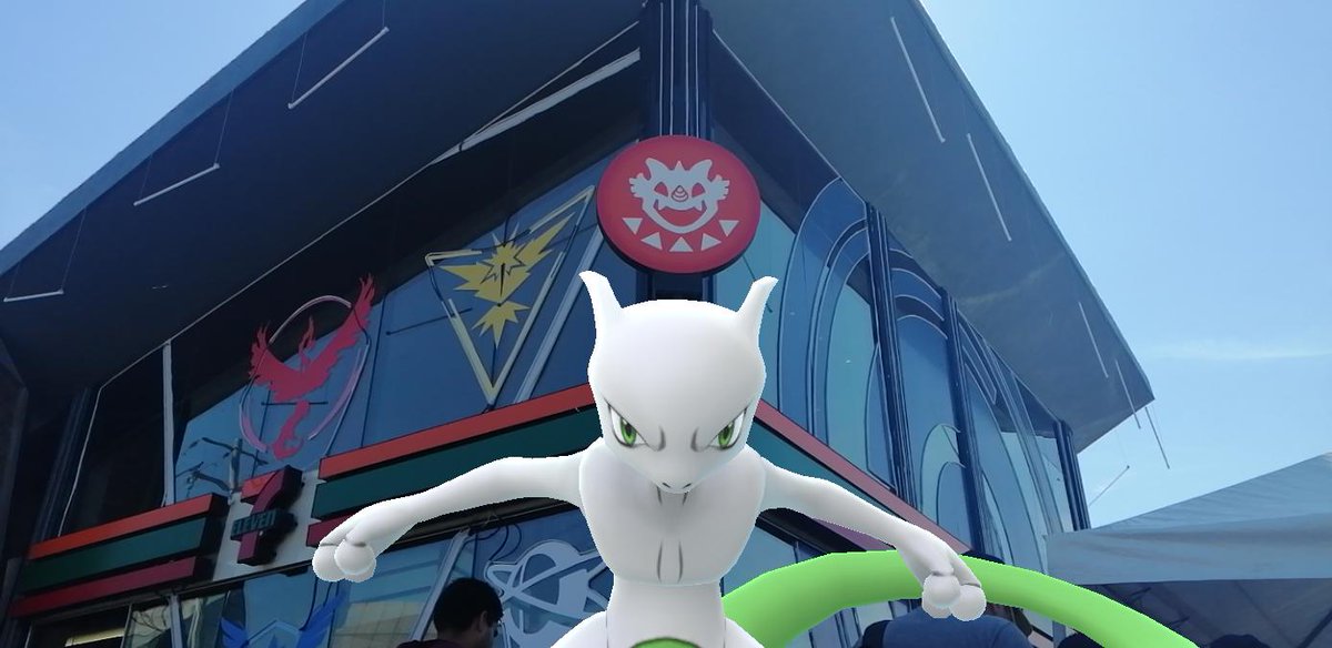 Ikerandres's tweet photo. Fin de semana épico en Monterrey. Pude ver en persona a muchos amigos que conocí gracias a PoGo. Logré un 6-2 en la #BattleTowerMTY, vi a @PoGoKieng coronarse campeón y conocí a @swaggron333 y a los tops trainers de México. 

¡Gracias @s0noroman y comunidades de Monterrey! https://t.co/Khr8ZSaQGZ