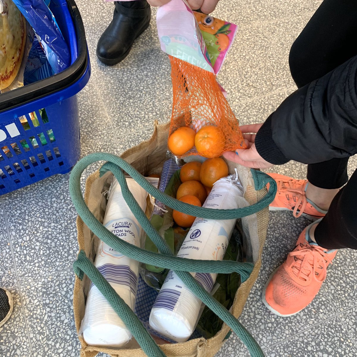 balhamnewsie's tweet photo. Shoppers in #Balham were encouraged to hand back plastic packaging at supermarket tills on Saturday, in a bid to highlight how much of what we buy is unnecessarily wrapped. Full story: https://t.co/vVeppExZaU #Tooting https://t.co/4QuzLop8Ww