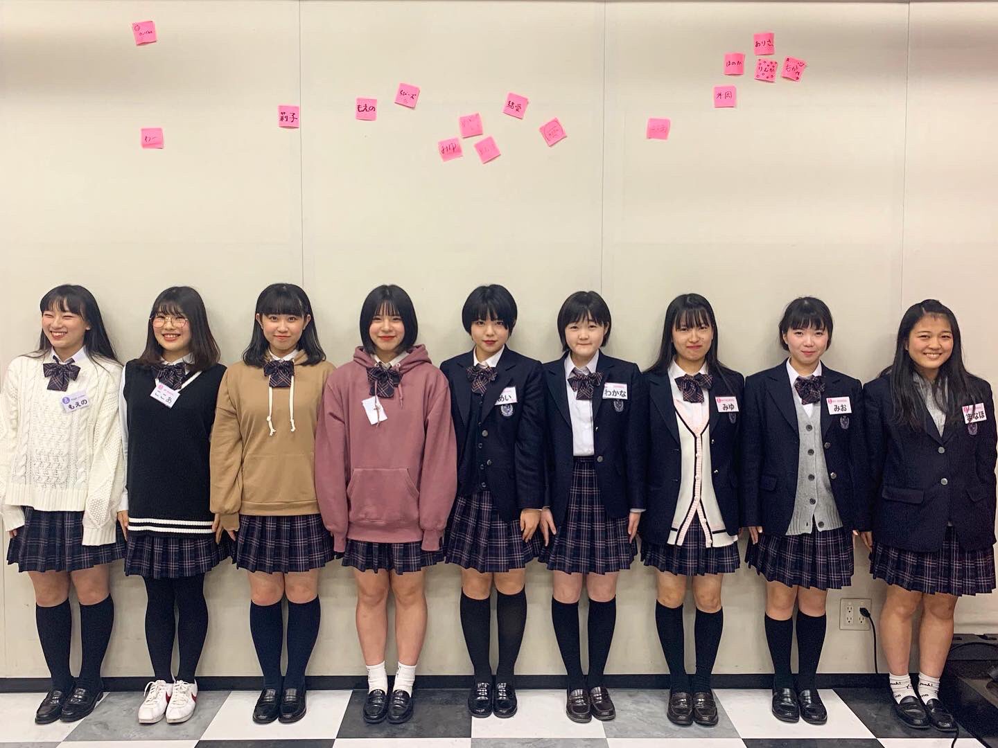 Twitter 上的 荒木めい おこんばんにゃーん 何だか一人旅をしたいきぶん あの子やあの人に会いたいなぁ 会いに行こうかなぁ はぁ 長すぎる休日 みんなにあいたくてしょうがない ソープロメンバー依存症なのかなぁ アイドル Soonproject ちびーず 低身長女子