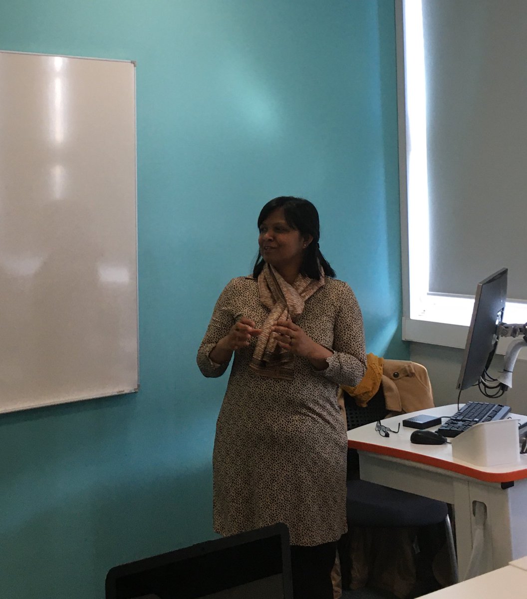 Lakenutrition's tweet photo. Thrilled that we have Dr Nasima Akhter from @durham_uni #AnthropologyDepartment talking to our #dietetic #students about #nutritioninterventions 🍌🍉🌽 in an #internationalsetting #dietitians #interventions #research #teaching #undernutrition #overnutrition https://t.co/QXdNEVyPKO