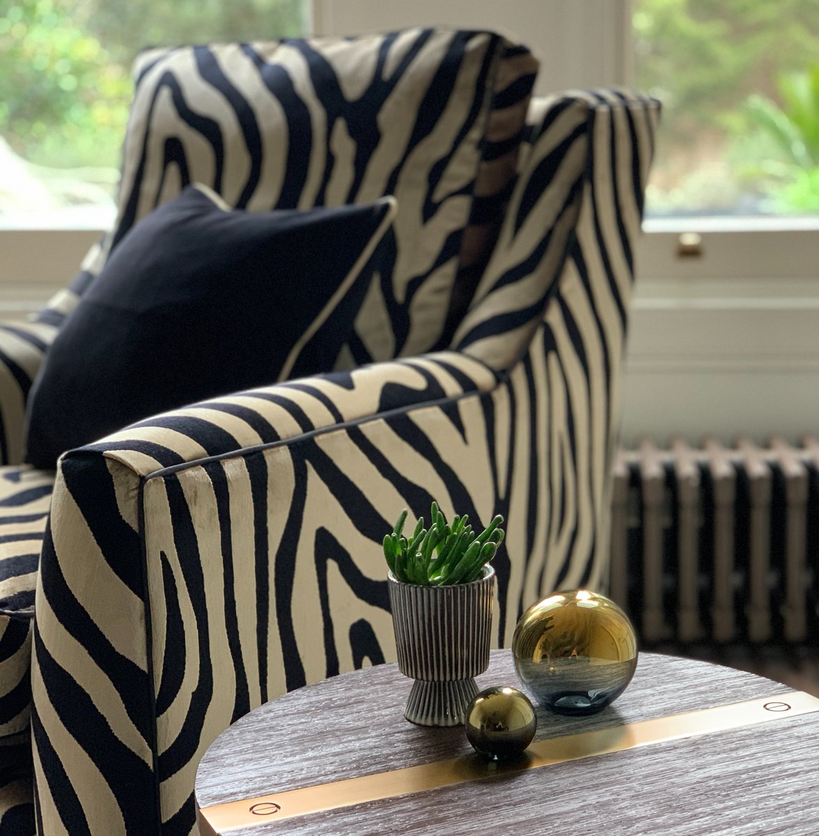 Classic and opulent, the Horatio chair is the perfect addition to any interior ✨

Find out more: duresta.com/range/horatio/