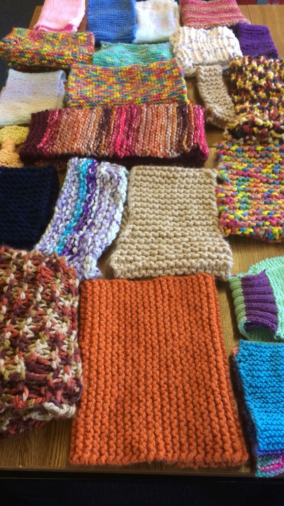 MrsBellsClass's tweet photo. Selection of snoods and scarves made by the Junior School Knitting Club in @RathdownSchool  on their way to homeless people in Dun Laoghaire @RangMrsLennon https://t.co/7CfTrb7DEy