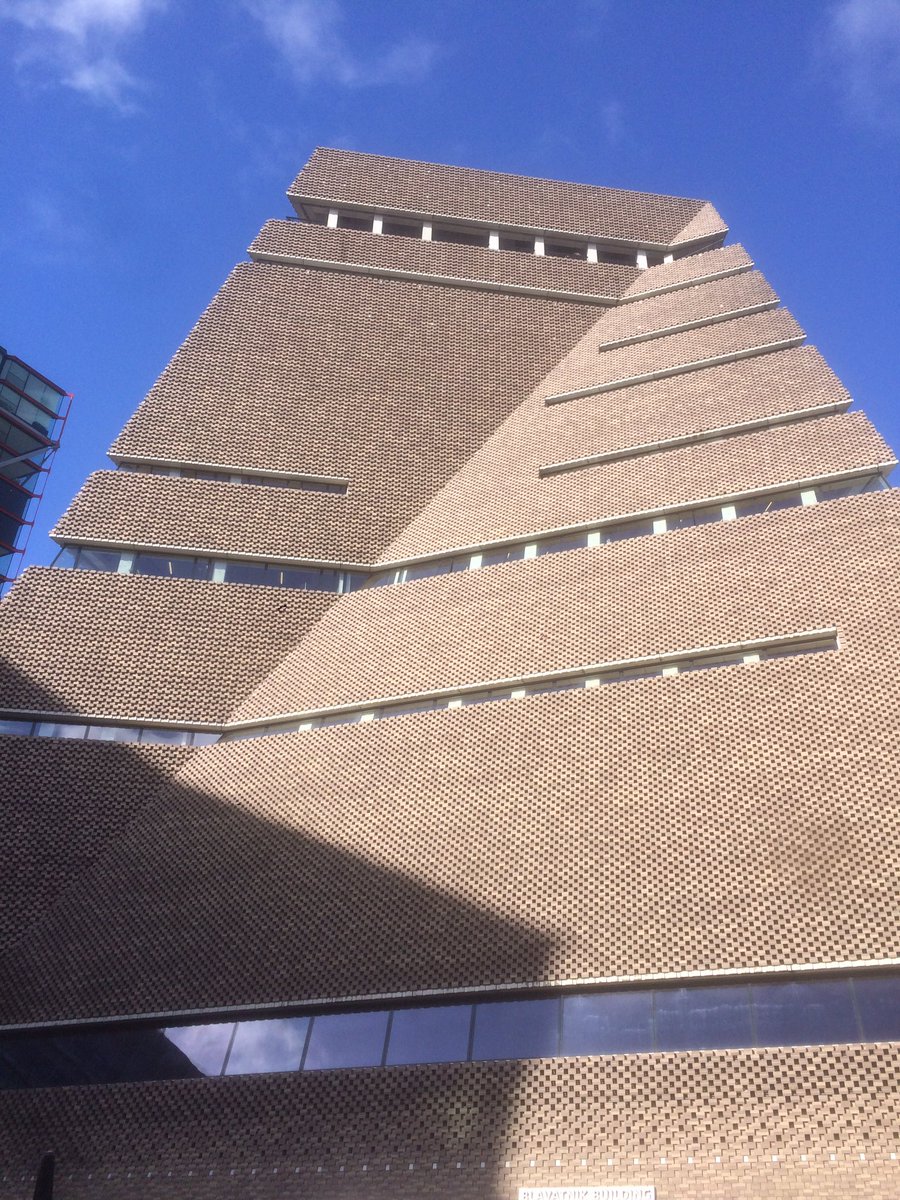 Adelai05's tweet image. Bye bye #London. Loved our birds’ eye view from #tatemodern #viewingplatform this morning with ever changing big skies