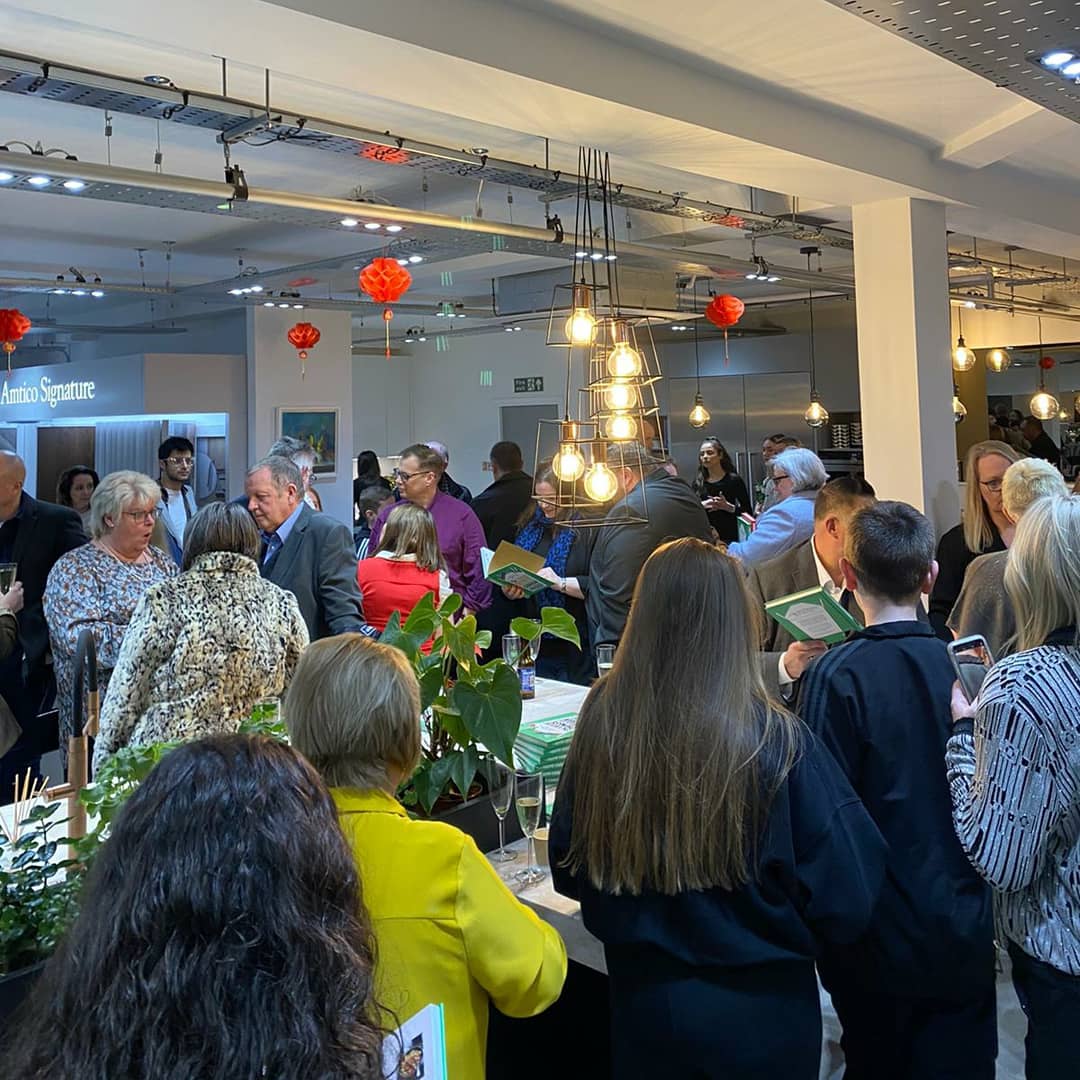 HamiltonsHonour's tweet photo. Thank you to @OadbyHouse for inviting us to the @Kwoklyn_Wan  cook book launch. Great food, hospitality and entertainment. #kwoklynwan #oadbyhouse #HamiltonsHonour https://t.co/XmveSJ1T3C
