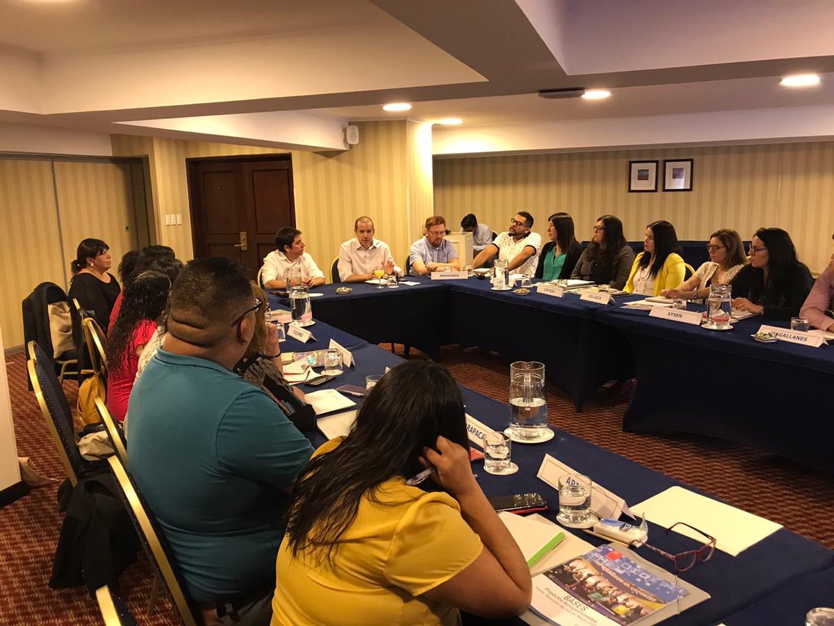SENAMAGOB's tweet photo. El equipo del #FondoNacional de @SENAMAGOB se prepara con una jornada de trabajo para el lanzamiento de esta iniciativa, que en 2020 tendrá más de $4.100 millones para los proyectos de las organizaciones de mayores. Un espacio para la integración e inclusión de los mayores 👏🏽👏🏽✅ https://t.co/7jPketIoKf