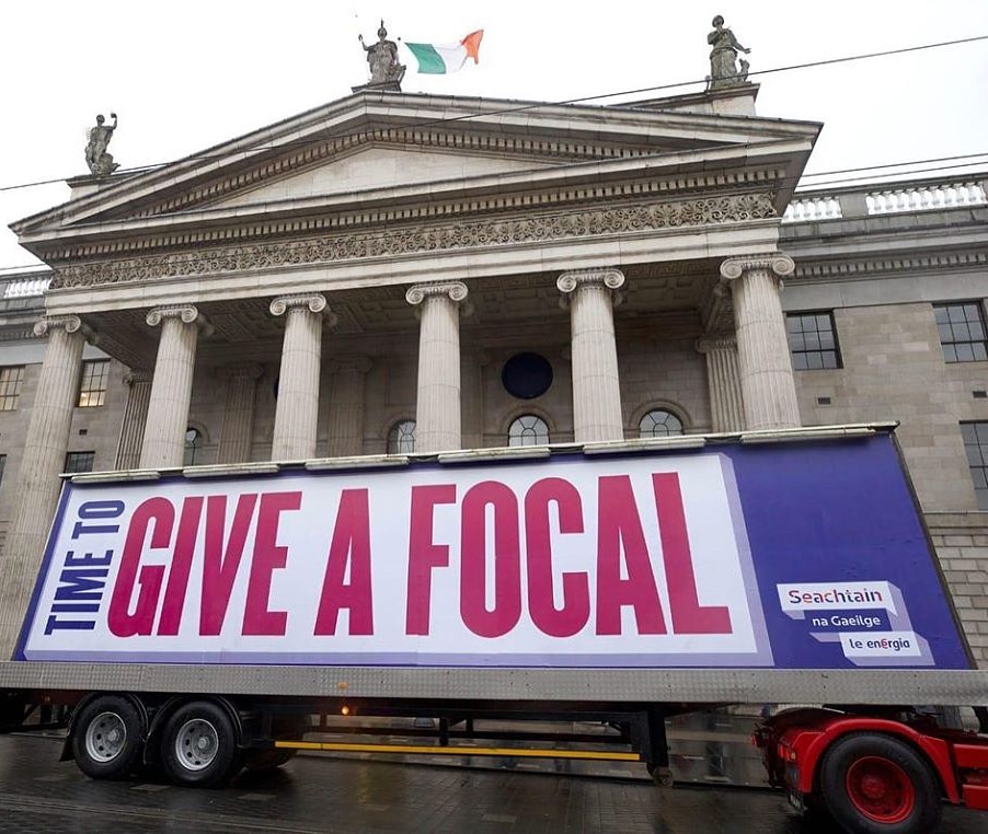 comfortkeep's tweet photo. It's Seachtain na Gaeilge! Why not dust off your cupla focal?! #cktoday
---
Did you spot the #GiveAFocal truck? It's @snagaeilge le Energia 2020 βοΈ ΓsΓ‘id do theanga over the next 16 days #SnaG20 to keep up to date π β‘οΈ Visit https://t.co/Ag6MnpmKhT to find out more! https://t.co/5RqDKMZTGQ