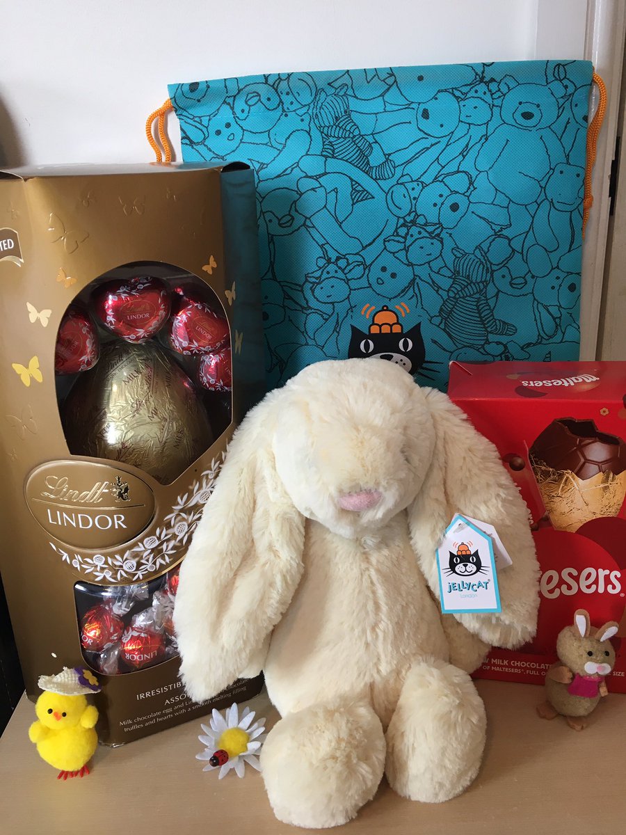 ✨Competition Time✨
To enter our Easter competition and win all of these lovely goodies, all you have to do is -
Follow us <a href="/AfterAcres/">After Acres</a> 
Like this post and 
Retweet this tweet

The winner will be picked at random on Wednesday 25th March
Good luck 🐥