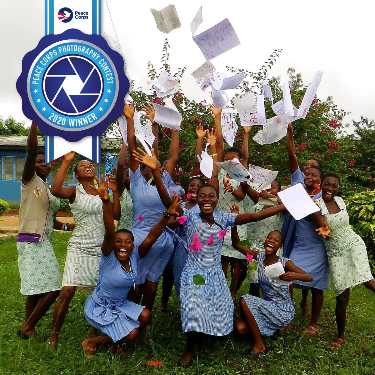 PeaceCorps's tweet photo. Today we feature Goal 1's runner-up. In this photo by Ghana Returned Volunteer Alana, her chemistry students celebrate the successful completion of an HIV project. The girls made signs about the things that inspired them to stay HIV-free.
#PeaceCorpsWeek #PhotoContest #HowIseePC https://t.co/GT2nmZh0H4
