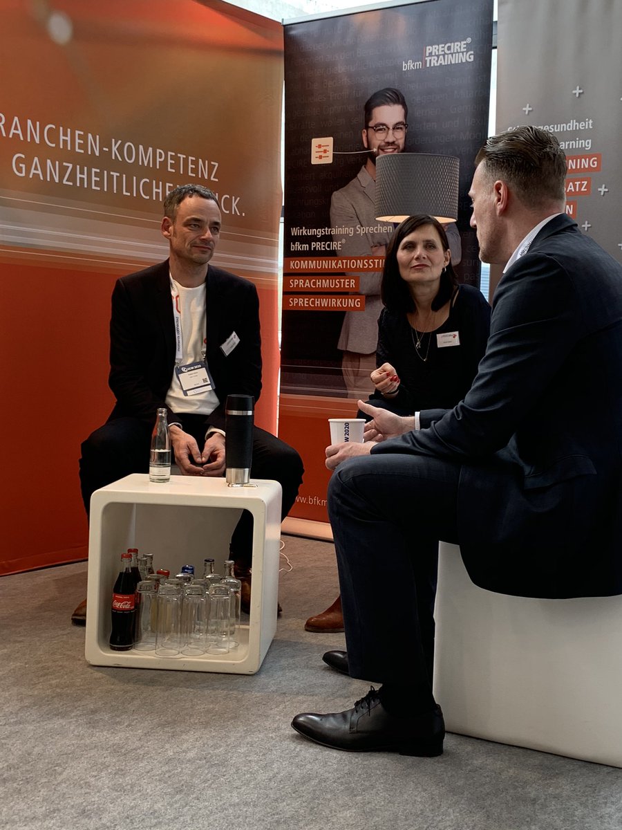 bfkmGmbH's tweet photo. Sind Ihre Mitarbeiter fit für den #Kundendialog? Die #Kommunikationsprofis der @bfkmGmbH helfen Ihnen auf der @ccw_berlin in Halle 4B2 wirksam weiter! https://t.co/KqWnNIP1r5