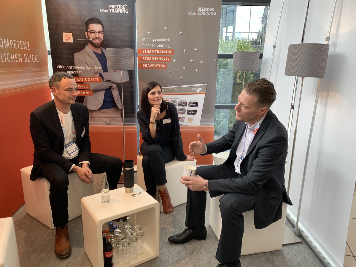 bfkmGmbH's tweet photo. Sind Ihre Mitarbeiter fit für den #Kundendialog? Die #Kommunikationsprofis der @bfkmGmbH helfen Ihnen auf der @ccw_berlin in Halle 4B2 wirksam weiter! https://t.co/KqWnNIP1r5