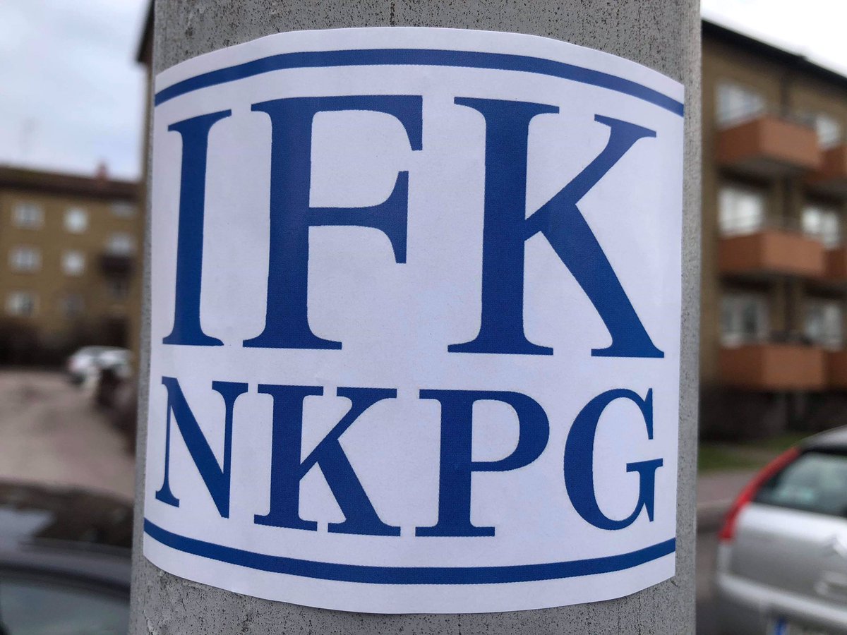 Pekingklibbor's tweet photo. Nyhet! IFK NKPG, snart på en stolpe nära dig. Beställ via DM. 1kr/st som vanligt. 🙌⚪️🔵 
#Pekingklibbor #IFKNKPG #IFKNORRKÖPING #iNorrköping #Norrköping https://t.co/AqYw6o3iC3