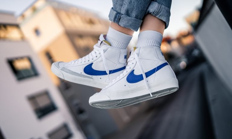 スニーカープレイス בטוויטר ナイキブレザーミッド77ヴィンテージレーサーブルー Nike Blazer Mid 77 Vintage Racer Blue Bq6806 103 T Co Ygbkers1dn ナイキ ブレザー スニーカー T Co Ewhxj5t2os