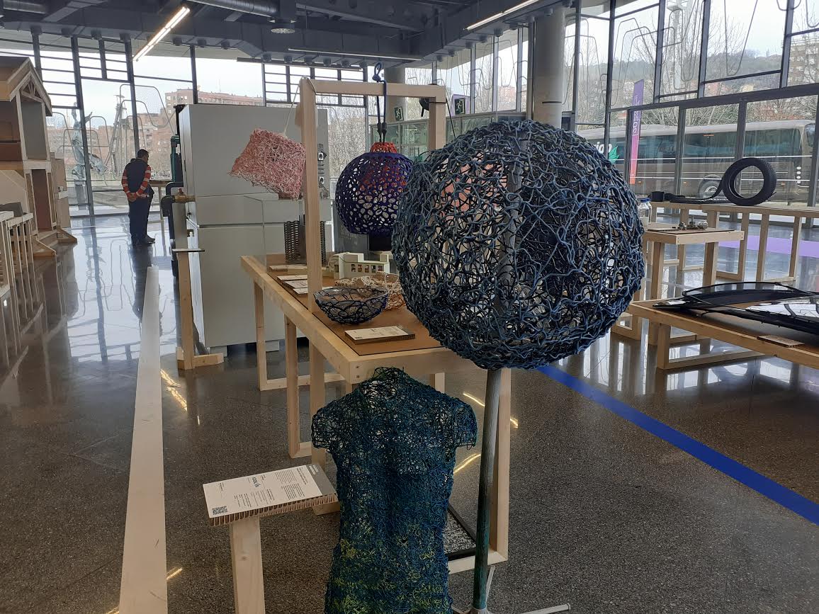 BizkaiaEmpresa's tweet photo. Muy interesante la exposición “20 años de #ecodiseño made in Euskadi”, que #BEMBasqueCountry2020 ha presentado en @Euskalduna_eus
130 productos, 98 empresas y, de un vistazo, la evidencia de que el compromiso con la #sostenibilidad es serio, y un reto continuo y estimulante. https://t.co/qeTlmy614W