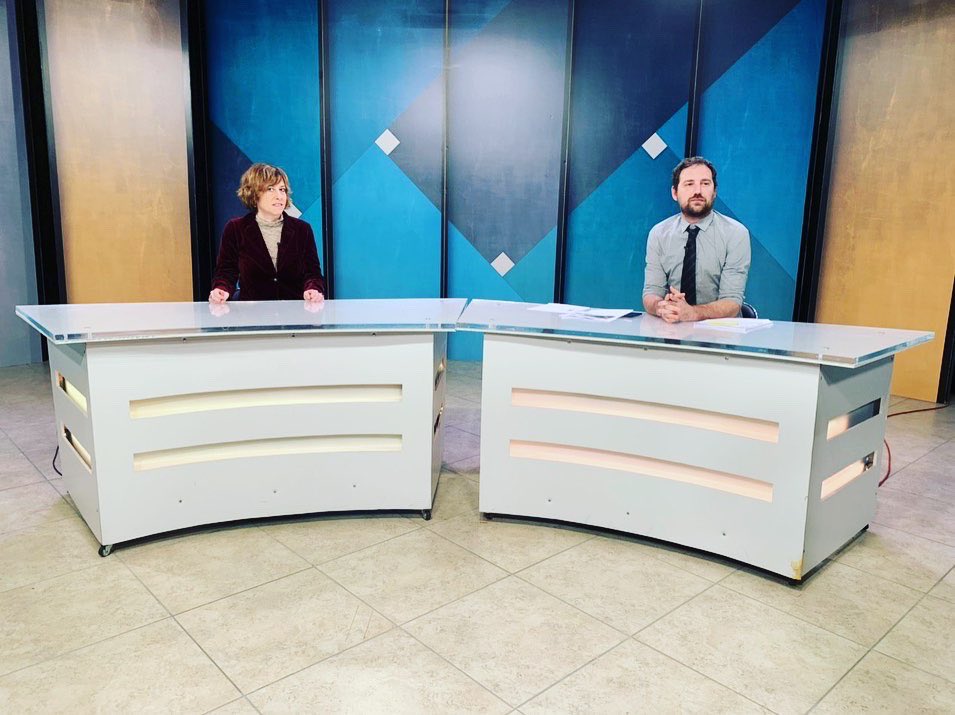 caterinabini's tweet photo. Nel tardo pomeriggio sarò ospite della trasmissione Telegram di @TeleIride, canale 96 del digitale terrestre.

Se vi va di seguirmi, vi aspetto alle 19.35! https://t.co/IF0MuFnOTf