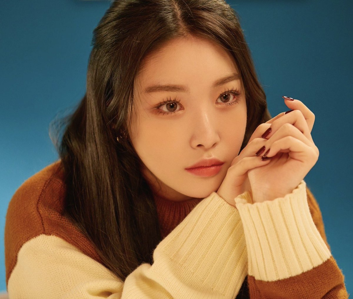 sidechaining's tweet image. Chungha (@CHUNGHA_MNHent) edit 🦄💜 with source pics for before and after views.

📷 instagram.com/sidechaining