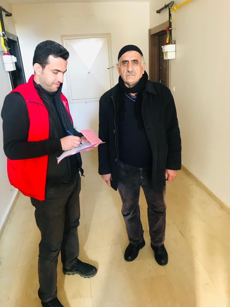 Bingöl Valiliği 2023 Vizyonu çerçevesinde, ASDEP kapsamında çalışan personelerimiz''Çalmadığımız Kapı Girmedigimiz Ev Kalmayacak'' sloganıyla  Şubat ayı içerisinde 587 hane ziyaretti gerçekleştirildi.
<a href="/ailevecalisma/">Cshabakanligi</a> 
<a href="/ZehraZumrutS/">Zehra Zümrüt Selçuk</a> 
<a href="/bingolvaliligi/">T.C. Bingöl Valiliği</a> 
<a href="/MehmeteminCaka1/">Mehmet Emin ÇAKAN</a> 
<a href="/2023Bingol/">2023 Bingöl Vizyonu</a>