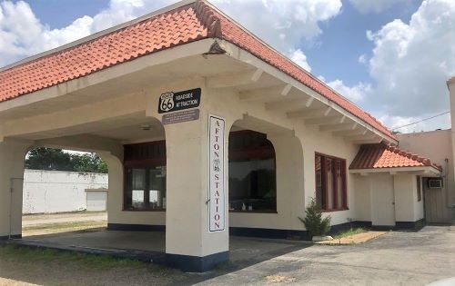 route66news's tweet photo. Afton Station in Afton is up for sale again https://t.co/pQrgUqZcH1 https://t.co/2Tli2WTllA