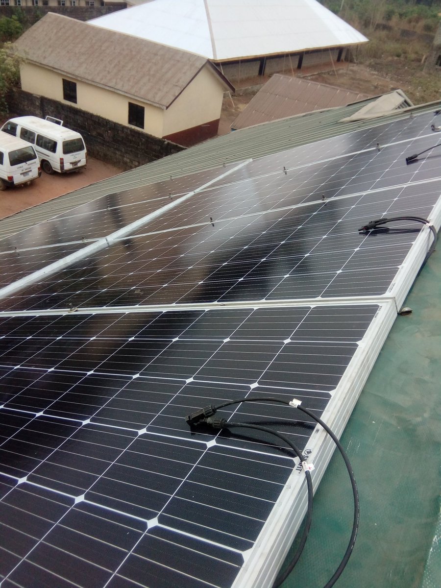 GreenIconSystem's tweet image. Another client satisfied... Another promise kept.

This is 3kW Solar Energy to power the house...

Call or chat us today to have your own constant electric.

08107010157

greeniconsystems.com.ng