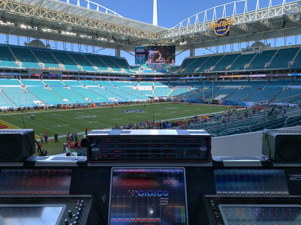 DiGiCo_official's tweet photo. DiGiCo consoles handled #FOH and #Monitor duties at Super Bowl LIV's halftime show, with live performances from artists including Jennifer Lopez and Shakira.

Read the full story here: https://t.co/5AeVoVeu4j

#DiGiCo #SD5 #Quantum7 #SDrange #DigitalMixingConsole #MixingConsole https://t.co/jD9rvjV5fZ