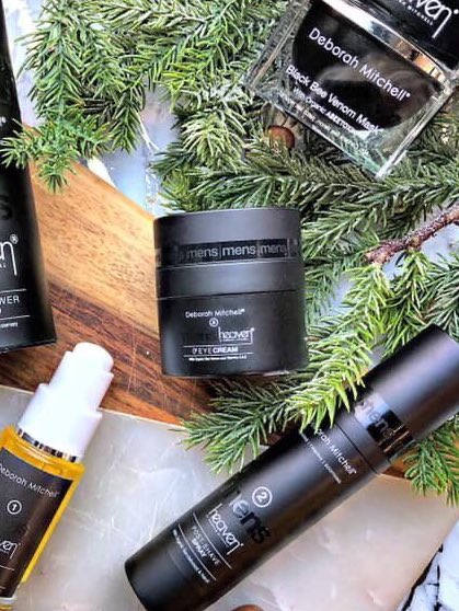 HeavenMens's tweet photo. Our #PreShaveScrub acts as an exfoliator and a moisturiser in one. Perfect for use before shaving as the tea tree oil & aloe vera content reduces redness to soothe the skin.๐
https://t.co/gDHMb3P5gj https://t.co/SucC14eo3G