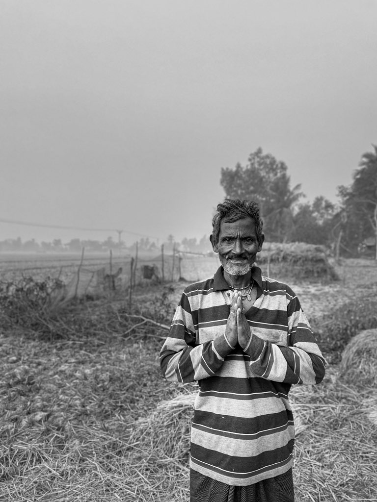 PradyumanSamant's tweet photo. Currently in Sundarbans documenting the culture and lifestyle for my final project so thought I’d share a few phone shots @FalmouthUni @MNHPFalmouth #ShotOniPhone https://t.co/KmDPldxlv1