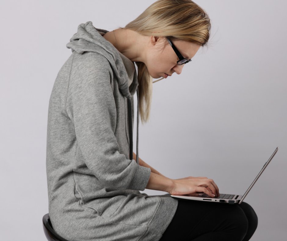 Nimbleback's tweet photo. To do: Book a massage for Friday ✔️ stretch daily until then #monday #isitfridayyet #neckhurts #backonthecomputer https://t.co/eBcHeOfbQZ