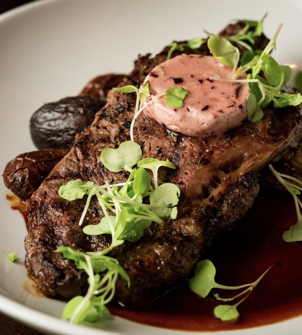 AmericanReserve's tweet photo. Executive Chef Jeremiah Dlyman is always cooking up delicious dishes. Check out the Butchers Choice, a cut of local meat served with a truffle garlic compound butter.

One of the many reasons @ReserveKCMO received the OpenTable Diner's Choice Award.
#Reservekcmo #DineReserve https://t.co/Mn8qY80MIi