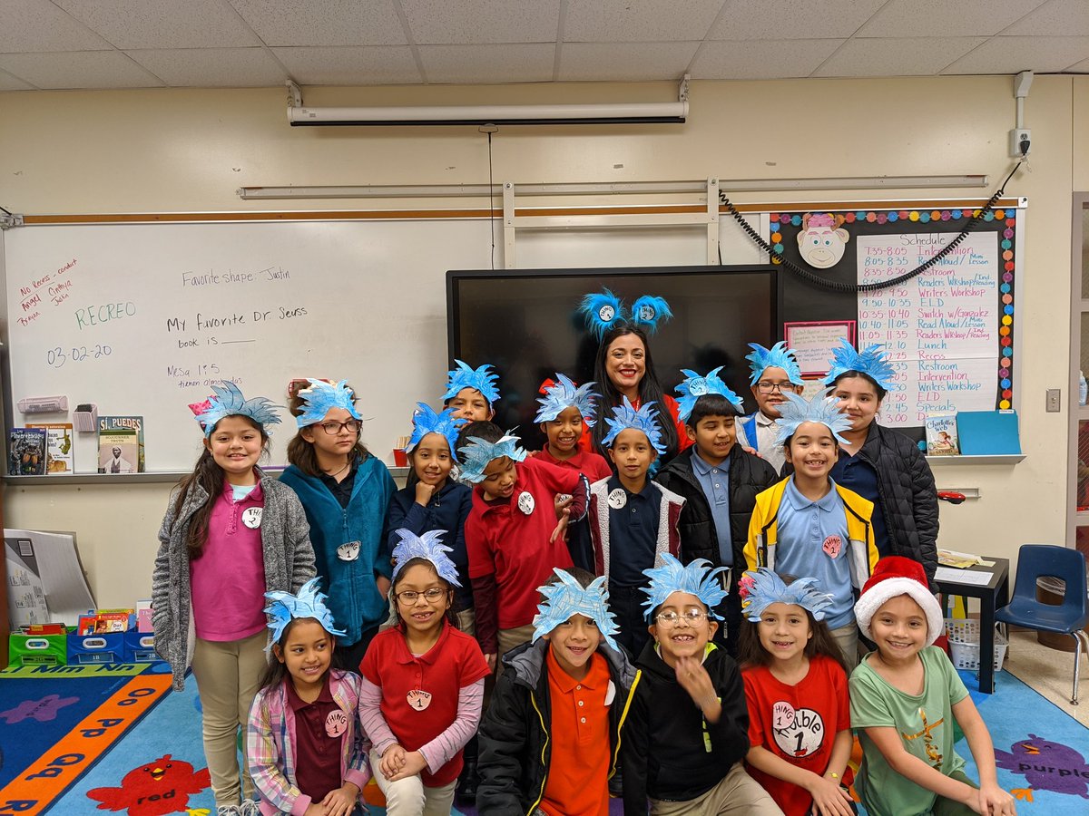 ms_escutia's tweet photo. Celebrating Dr Seuss' birthday! @MarcellaES_AISD @AldineISD @edwards_demedia #MarcellaAddsValue #WeAreAldine https://t.co/A6wzILAvRJ