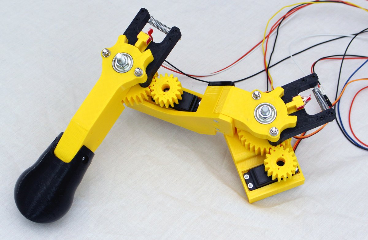 XRobotsUK's tweet photo. This week's YouTube video is about Robot Dogs again - I've got new leg designs! Video goes out at 7am UK Time Tuesday.
#robotics #robot #roboteg #robotleg #openDog #YouTube #video https://t.co/uo60gw3NWb