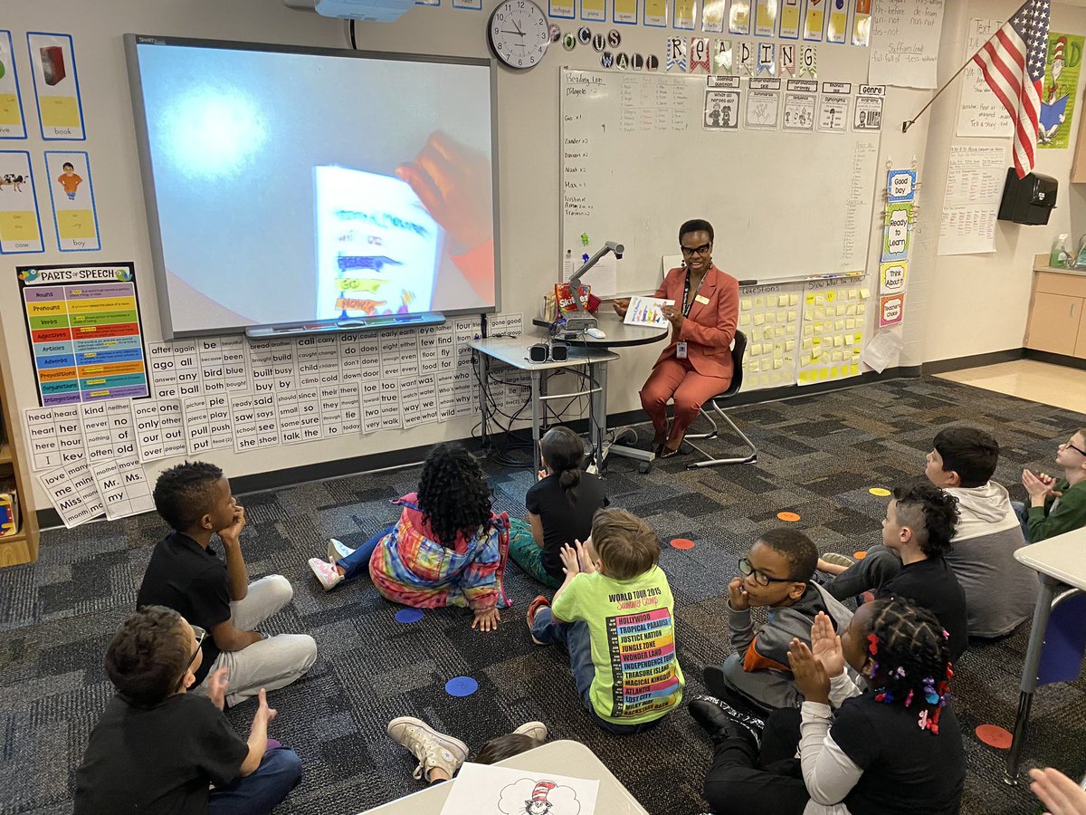 CentennialHSD2's tweet photo. Thank you to all our amazing guest readers today!  Happy Birthday Dr. Seuss! @HarrisonSDTwo https://t.co/CeOm6JVmD3