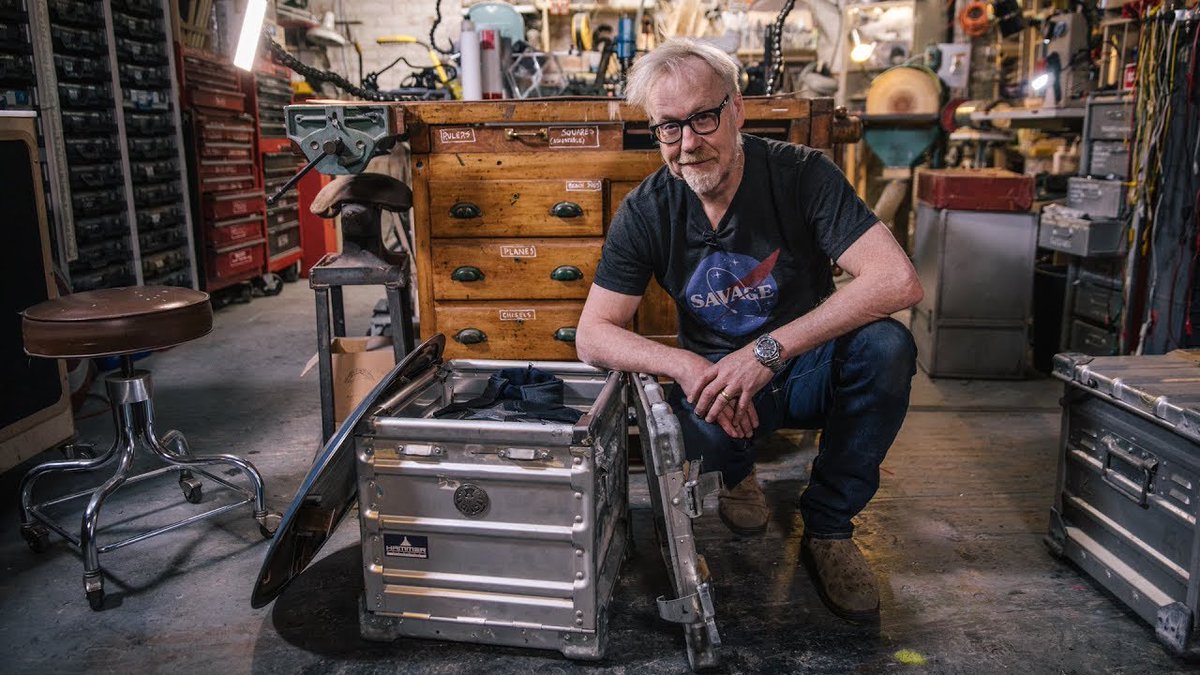 donttrythis's tweet photo. After traveling to #C2E2 in Chicago over the weekend, now I know that the only thing left to do with my Captain America suit case is ADD WHEELS. I just love this so much. Here's my show and tell. https://t.co/sHRMbrhh2x https://t.co/nUHXuqrrgI