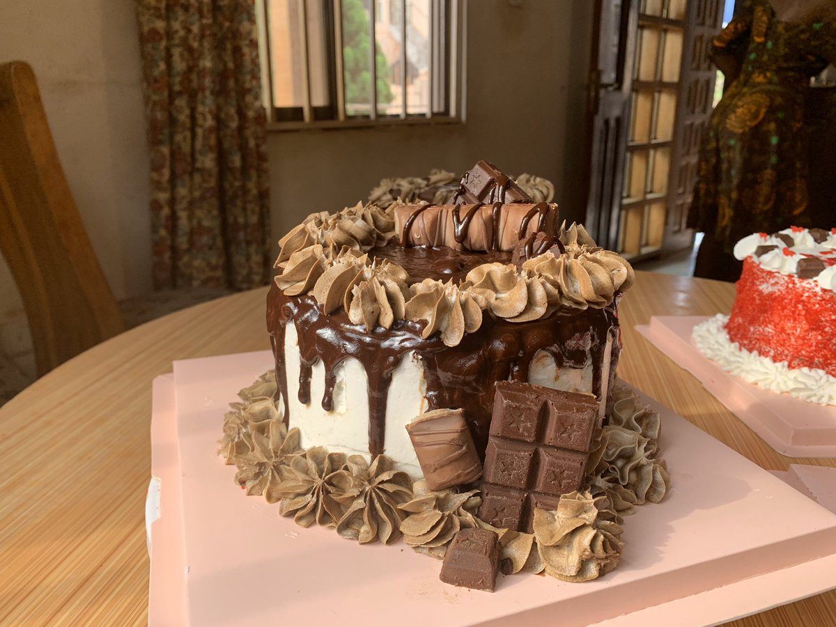 OpokuOye's tweet photo. Hi @smoochiesbakes is a small business which is a little over a year old...We make and sell cupcakes and treats for all occasions. It’ll mean a lot if we’re selected to be part a of #Absalgnition #Absalgnition20....We’re counting on your usual support 🙏🏾❤️

Please Retweet ❤️❤️❤️ https://t.co/FORVyqP7gA