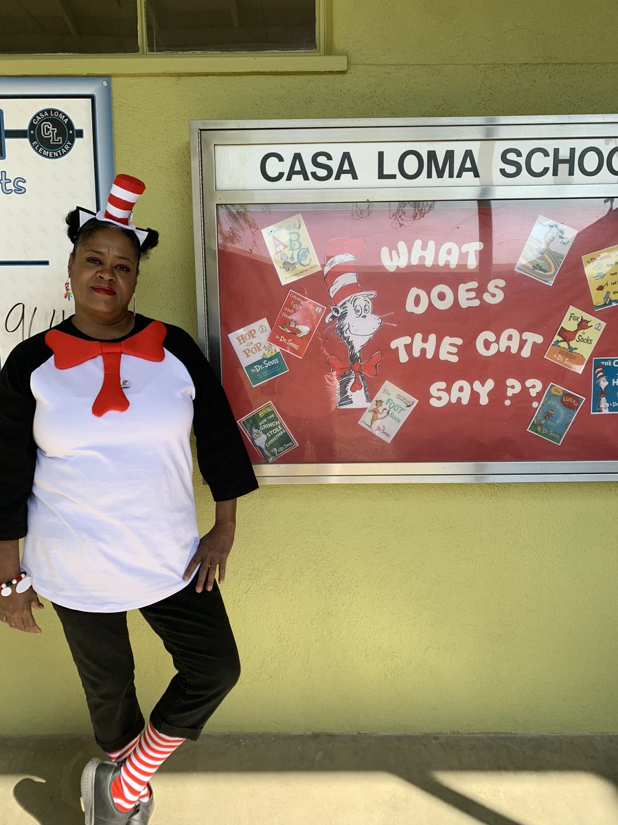 msquzy's tweet photo. #teamcasaloma#happybirthdaydrsuess https://t.co/srw11Ccj5N