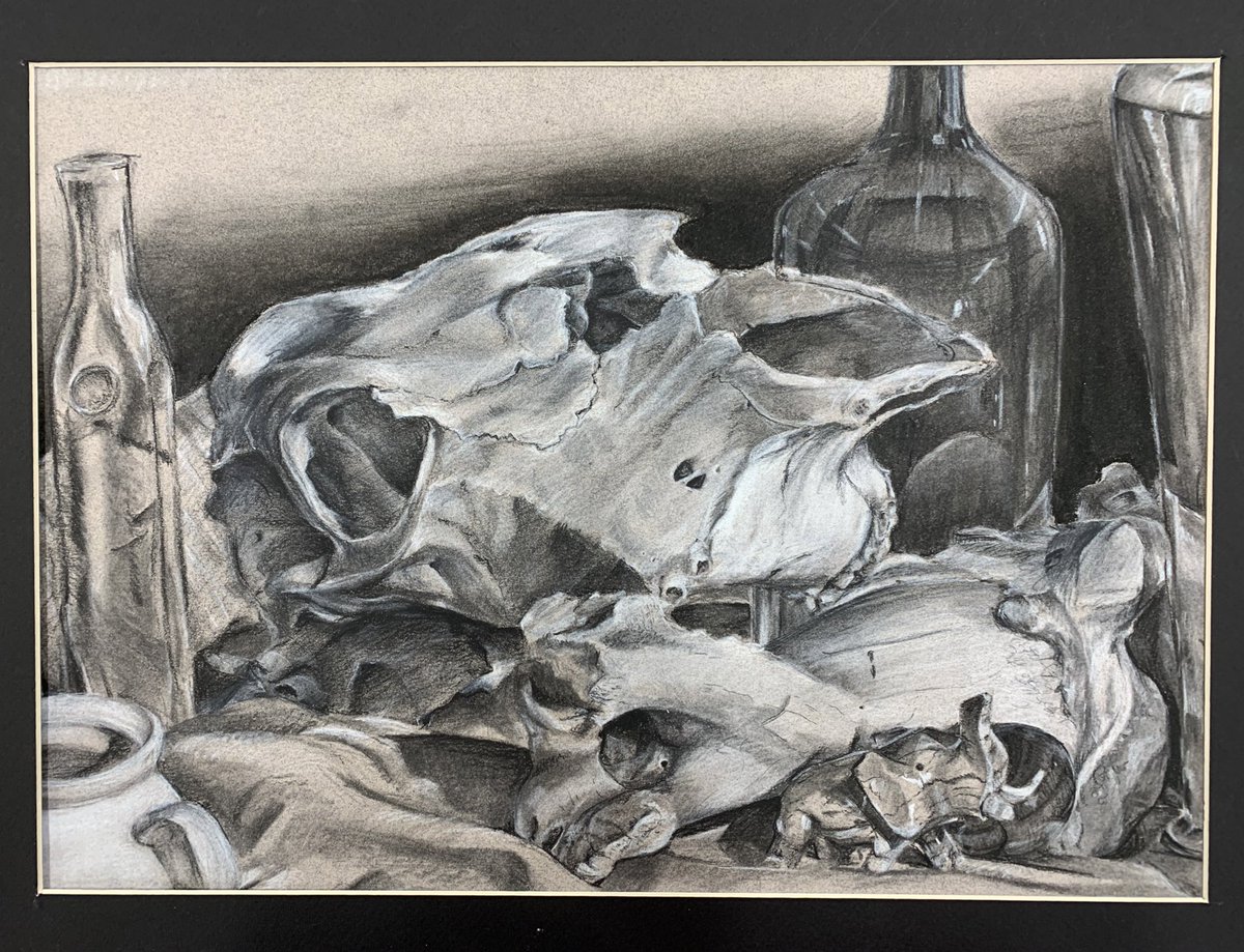 m_hauske's tweet photo. Celebrating Youth Art Month with these gorgeous still life charcoal drawings #CHSArt #CHSHome #Drawing2 @CoppellFineArts #TxYAM20 https://t.co/fjoirV3Qj4