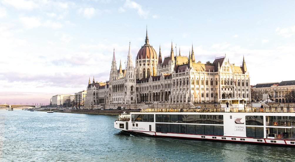 TravelMatBiz's tweet photo. #agents - book a 2021 Viking river cruise to be in with a chance to WIN! one of 3 fantastic prizes, including a place on a 5-night Rhine fam trip - https://t.co/ZEAHjV1fPB @VikingTradeUK https://t.co/SSVfKB04W6