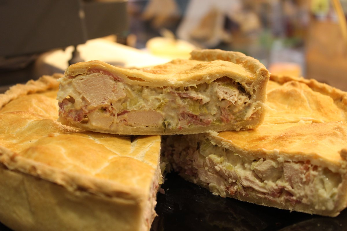 CountryHarvest_'s tweet photo. Our chicken, ham &amp; leek pie. A classic for a reason. #BritishPieWeek https://t.co/Aowx4EcG9v