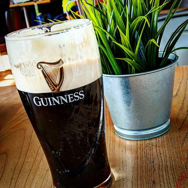 Stokesy_SWFC's tweet photo. My last pint in Ireland... https://t.co/QTv9wBhVap https://t.co/HQG5LS1YCf