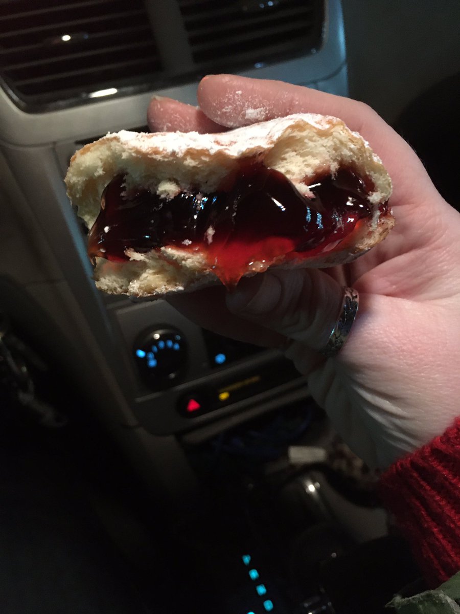 <a href="/hexsigns/">Skip Eshelman</a> thanks <a href="/Kiedrobakery/">Kiedrowski Bakery</a> ❤️ rose jam pazcki are my favorite 😍