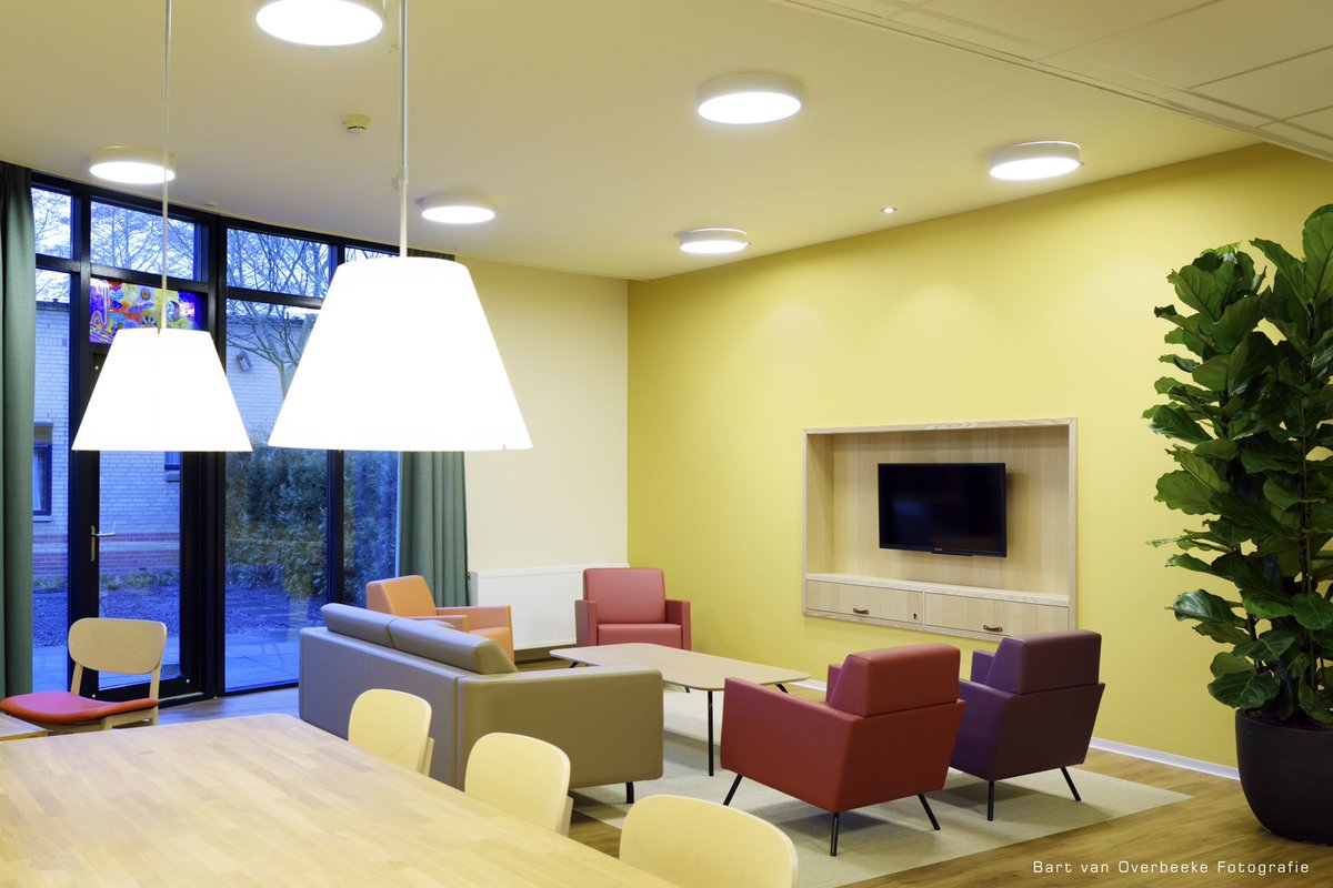 STEM, DEEL EN WIN welk #interieur past het best bij een #zorgboerderij voor mensen met geheugenproblemen huisenbeeld.nl/werk-in-uitvoe…