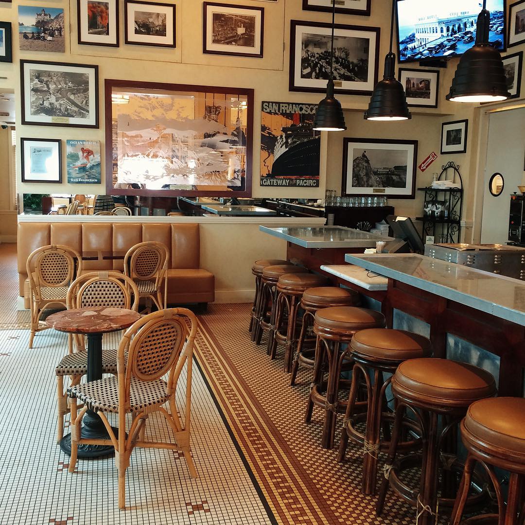 Drink happy thoughts at our beautiful Zinc Bar. 😉 Join us every Monday – Friday from 4 – 6 pm for happy hour!
📷 <a href="/shylysky/">shylysky</a>

cliffhouse.com