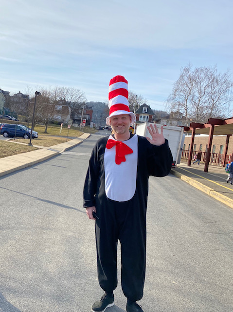 EASDYanders's tweet photo. Cheston is starting off Reading Across America Week in style. The Cat in the Hat covered for Mr. Killen this morning at bus duty! #CougarPride #DrSeuss #ReadAcrossAmerica https://t.co/pca3P1DXER