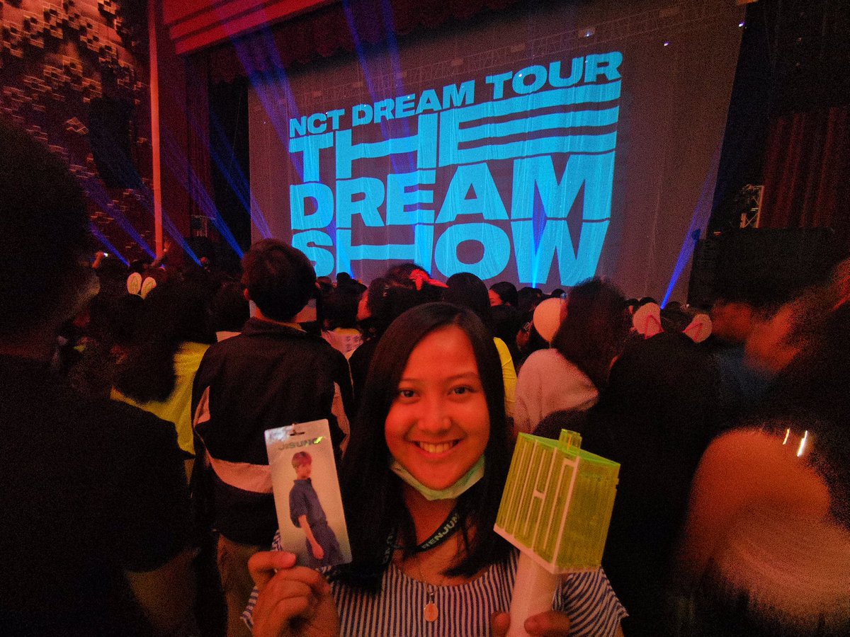 GeeneMiranda's tweet photo. No words can express my feelings to these boys ghaaad when I saw them in person and up close I was stunned for a sec and enjoyed every single moment😭💖

FEBRUARY 29, 2020 would be the BEST DAY of my life😍🥰💚

#NCTDREAMSHOWinMANILA #NCTDREAMinMANILA #TheDreamShowInManila https://t.co/1NlrbCoQRQ