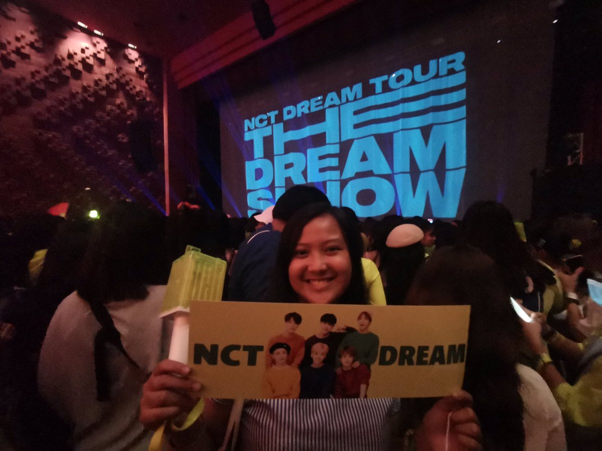 GeeneMiranda's tweet photo. No words can express my feelings to these boys ghaaad when I saw them in person and up close I was stunned for a sec and enjoyed every single moment😭💖

FEBRUARY 29, 2020 would be the BEST DAY of my life😍🥰💚

#NCTDREAMSHOWinMANILA #NCTDREAMinMANILA #TheDreamShowInManila https://t.co/1NlrbCoQRQ