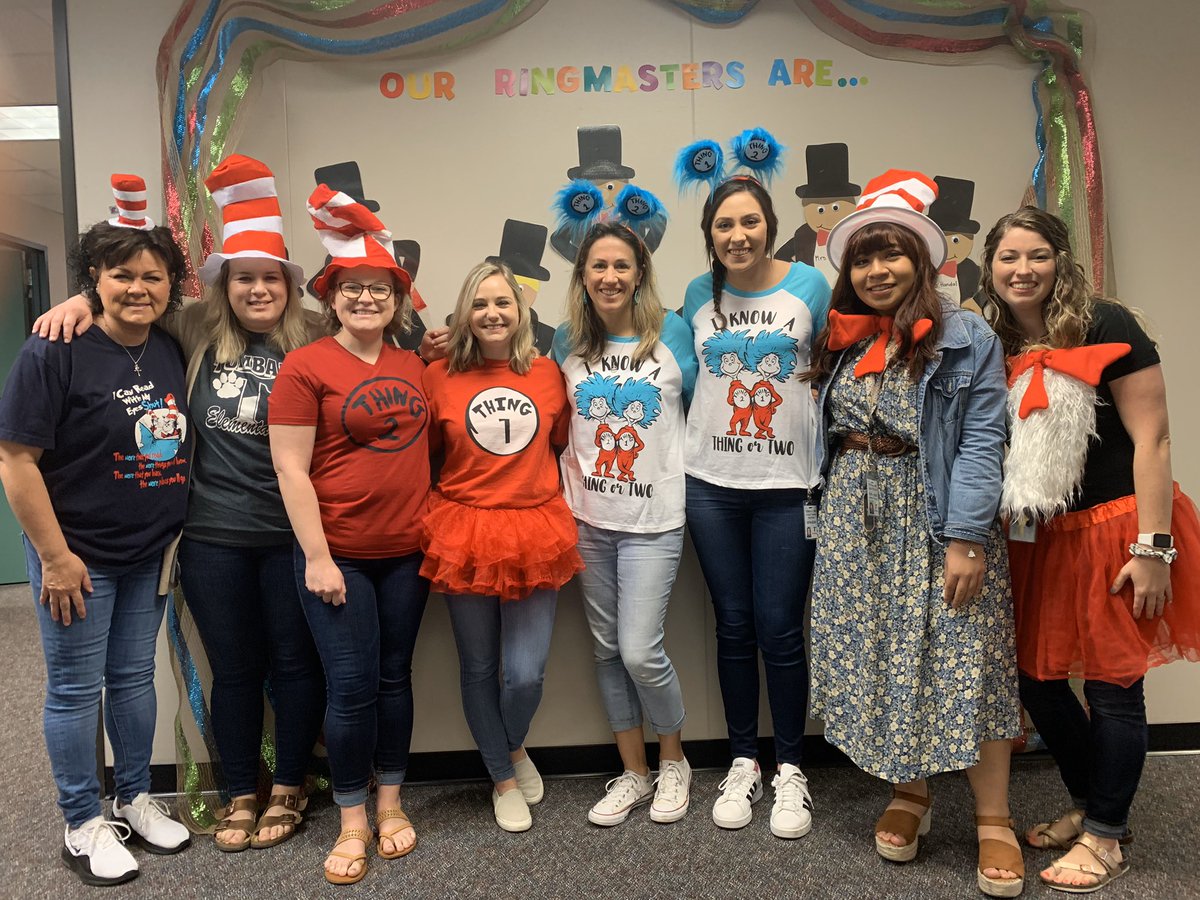 Jessie_Hess12's tweet photo. Happy Dr. Seuss Day from first grade! ๐โค๏ธ #TESPROUD #TeamTomball #firstgradebestgrade https://t.co/a1EBoMSarZ