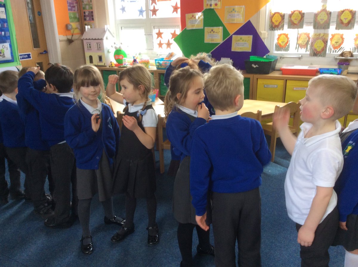 Helsbyhillside's tweet image. We have been comparing height in Year One today - who is the tallest and the shortest?